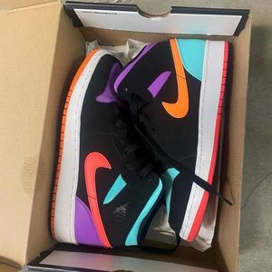 Colorful Mid Jordan 1’s